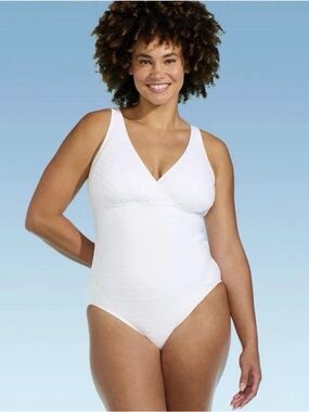 Lands’End White V-Neck One-Piece Swimsuit - Women's Swim Size M (10-12)